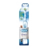 Зубная щетка Oral-B DB4 отбеливающая
