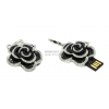 Qumo Charm <QM32GUD-Charm-Ice-b> USB2.0 Flash Drive  32Gb (RTL)